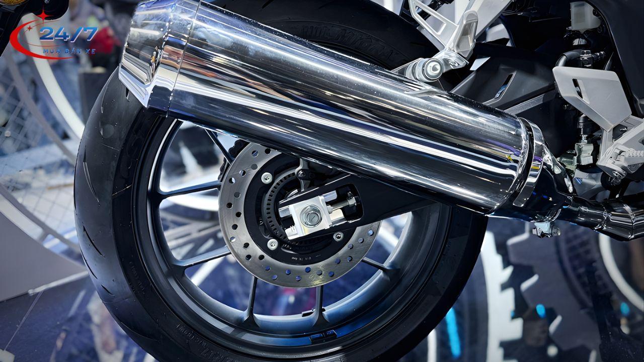 Honda CB500SF