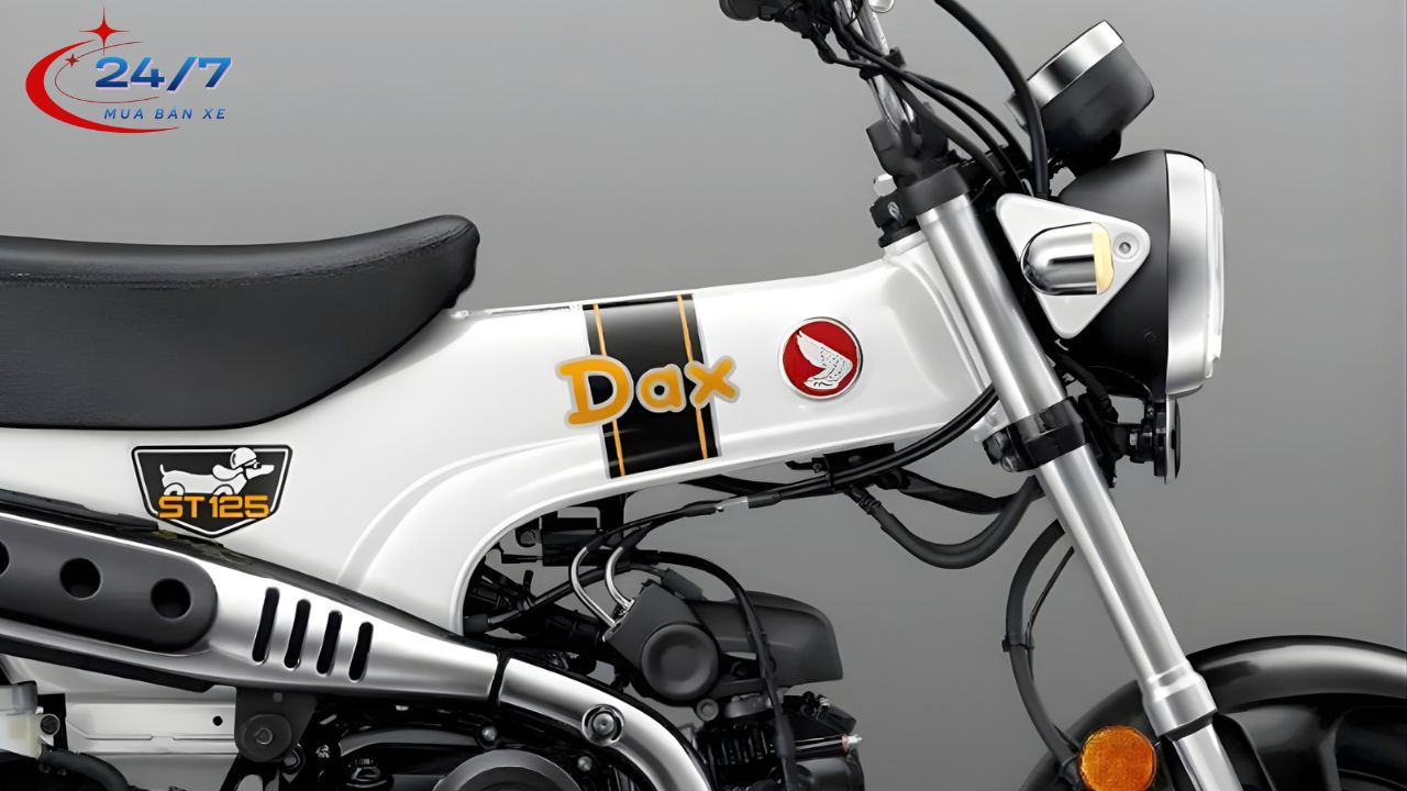 Honda Dax OG White và OG Black: Làn Gió Retro Mới Trong Dòng Minibike Honda 2 honda-dax-og-white-va-og-black-9