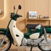 Honda Super Cub 110cc màu xanh nhớt