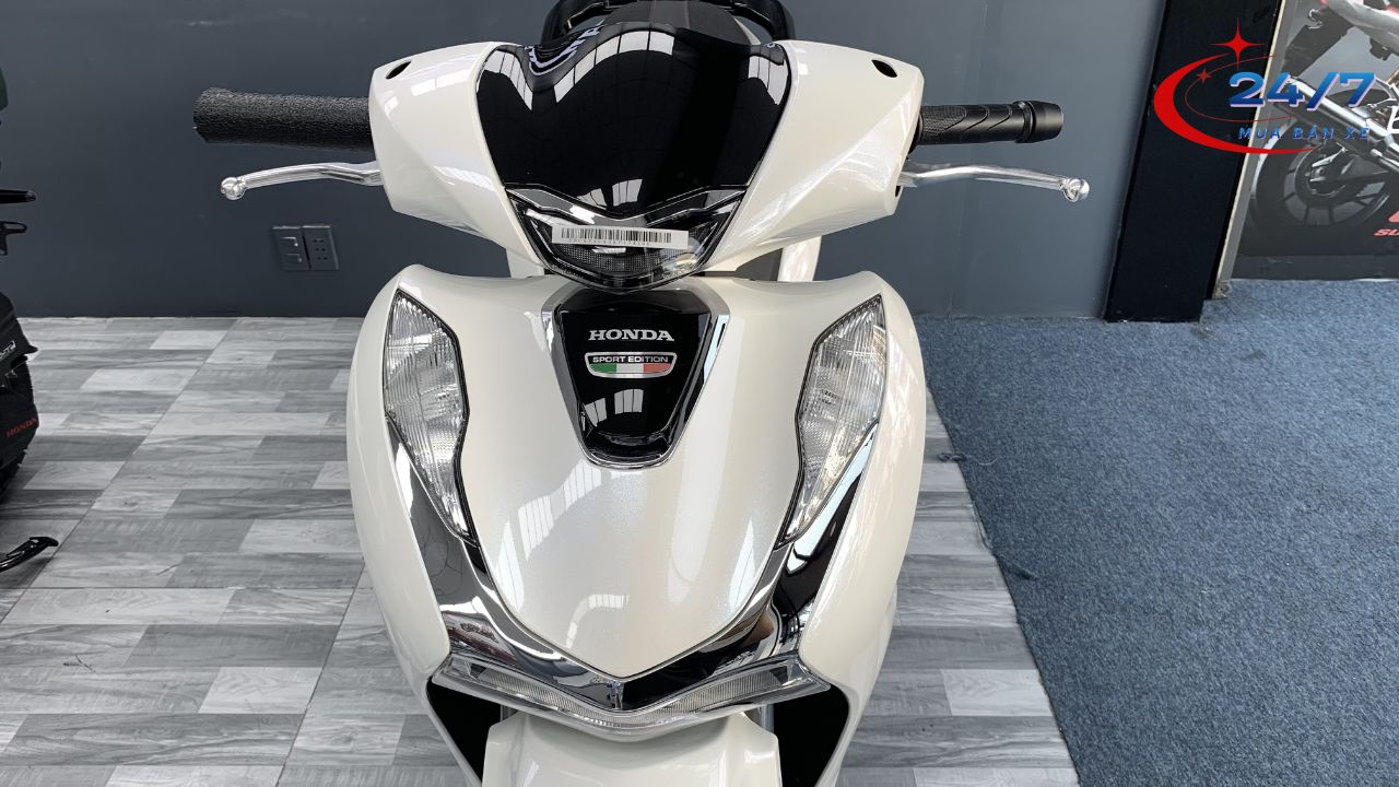 honda-sh-y-150i-trang-pha-le