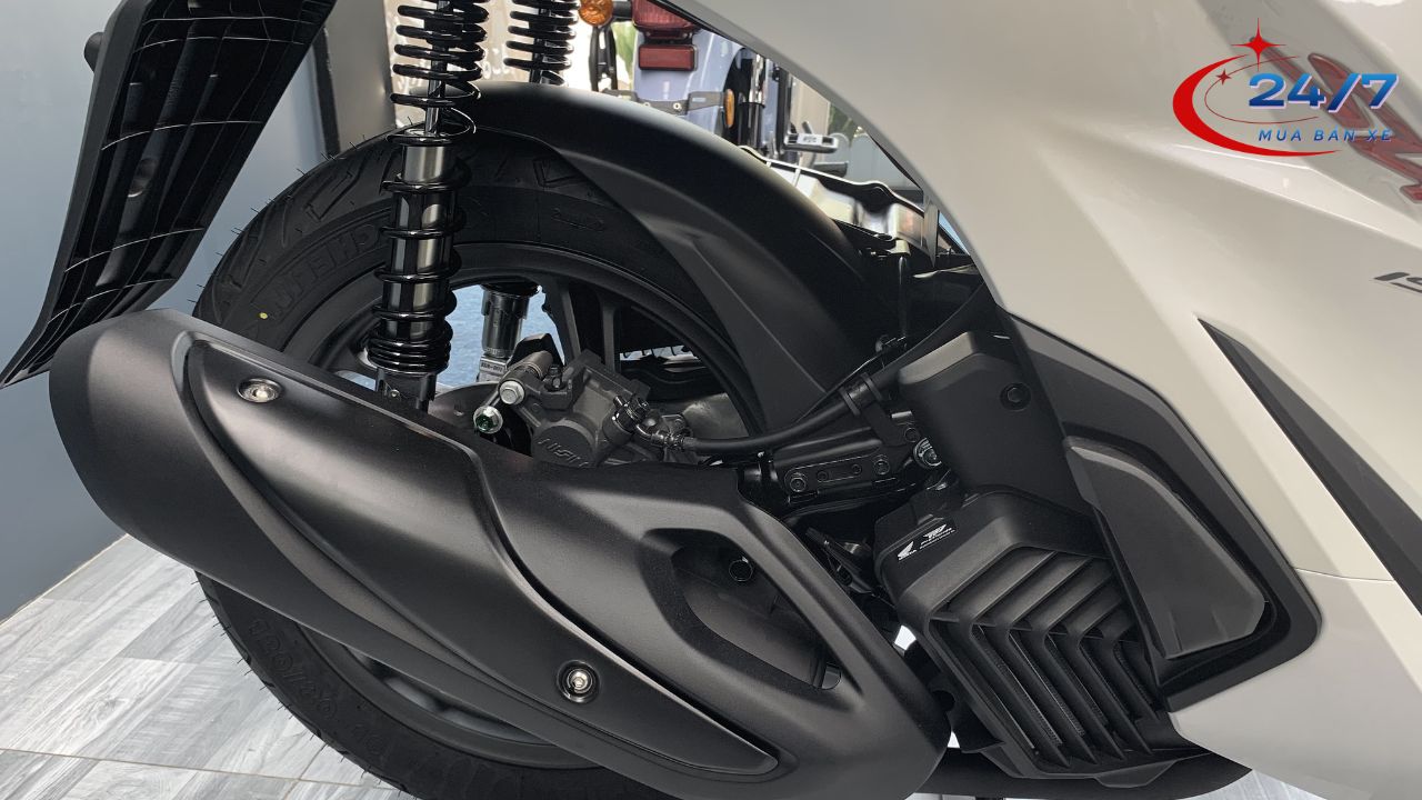 honda-sh-y-150i-trang-pha-le