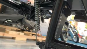 Chống đứng xe Honda CGX150