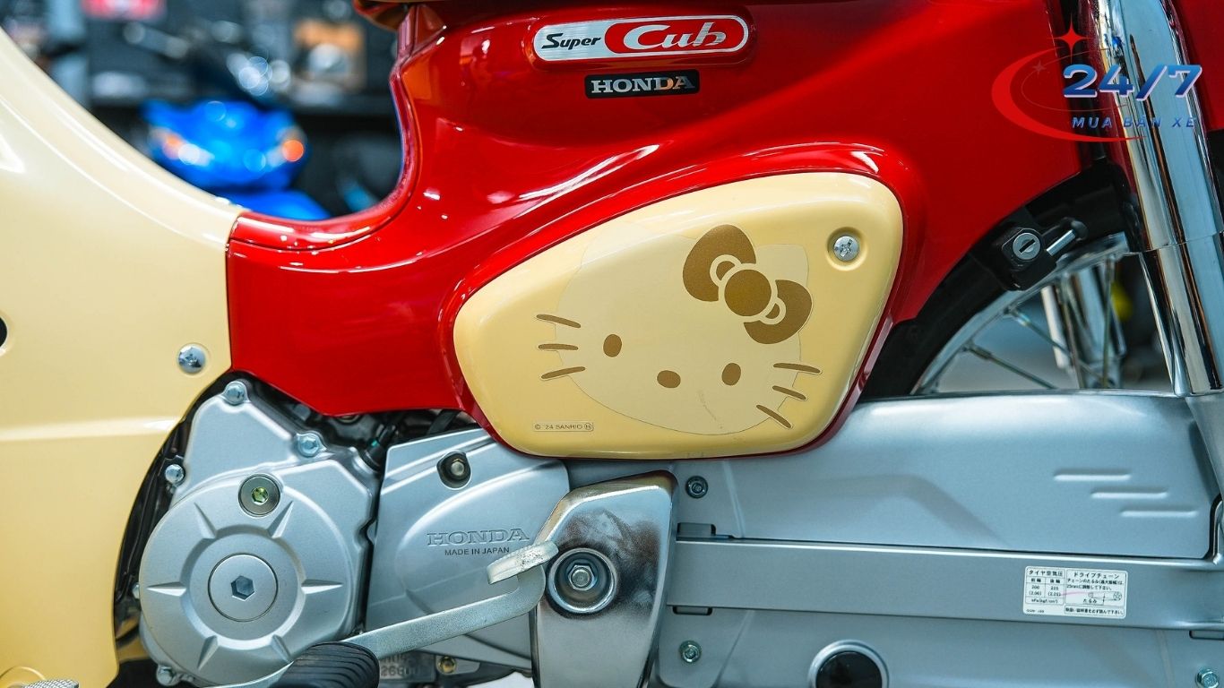 honda-super-cub-hello-kitty