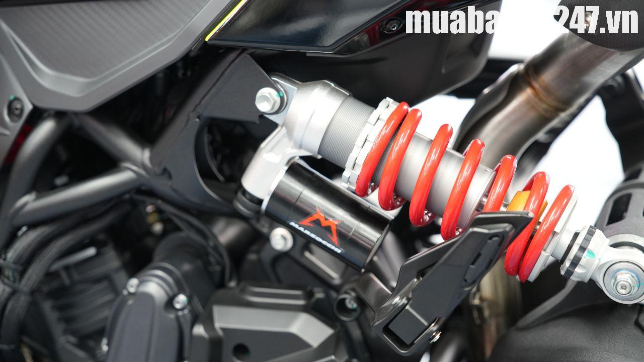 Giá Italjet Dragster 700 Twin Premium Edition khoảng 428 triệu