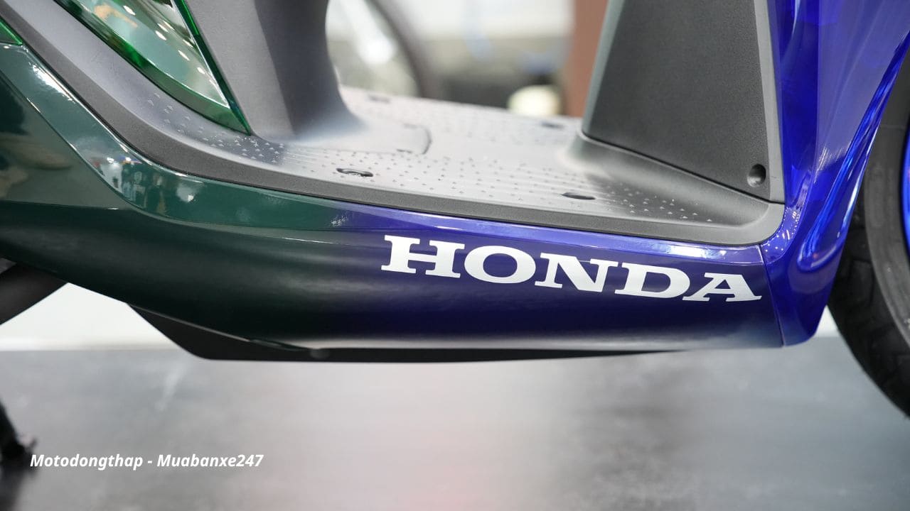 Honda SH150i Super Vetro 2 in 1 Made In Italy 24 Honda SH150i Super Vetro 2 in 1 Made In Italy - Ảnh 22