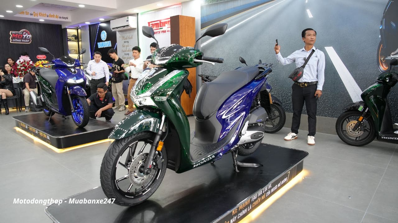 Honda SH150i Super Vetro 2 in 1 Made In Italy 53 honda sh y vetro limited 2in1 7