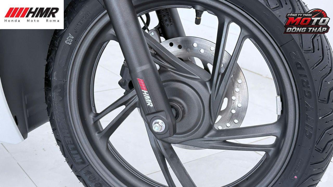 Honda SH Ý 150i Special Edition Honda Moto Roma màu trắng 12 Honda SH Ý 150i Special Edition Honda Moto Roma màu trắng