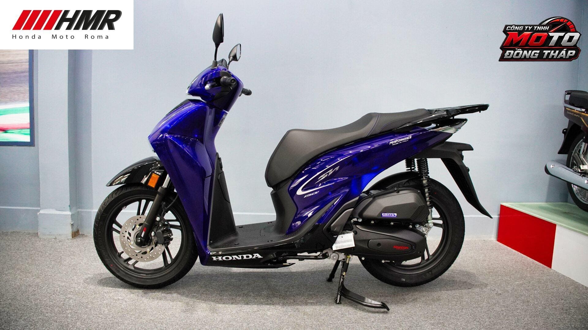 Honda SH Ý 150i Vetro Blue Honda Moto Roma 8 Honda SH Ý 150i Vetro Blue Honda Moto Roma