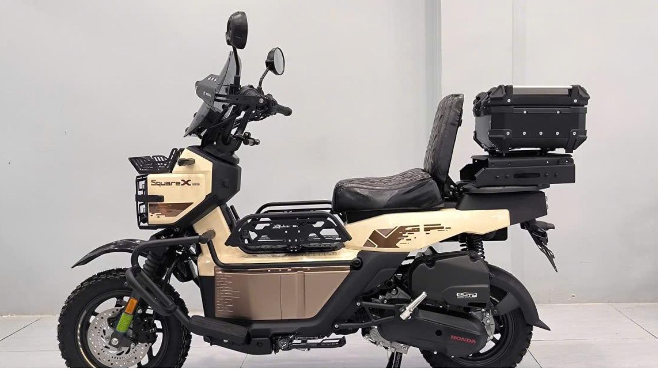 honda square x125 mau xanh trang vang 5