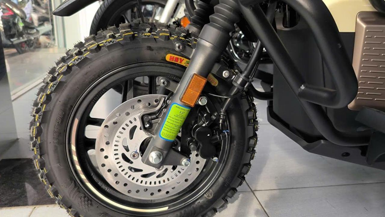 honda square x125 mau xanh trang vang 7