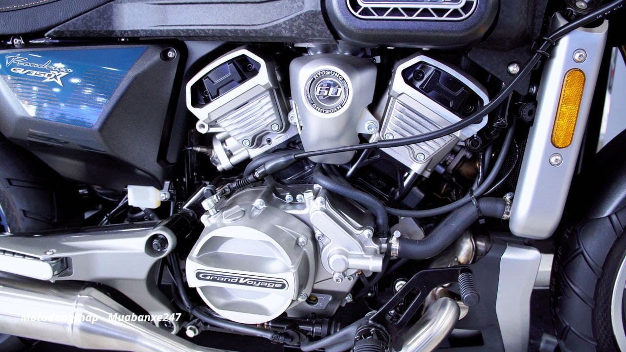 Hyosung GV350X