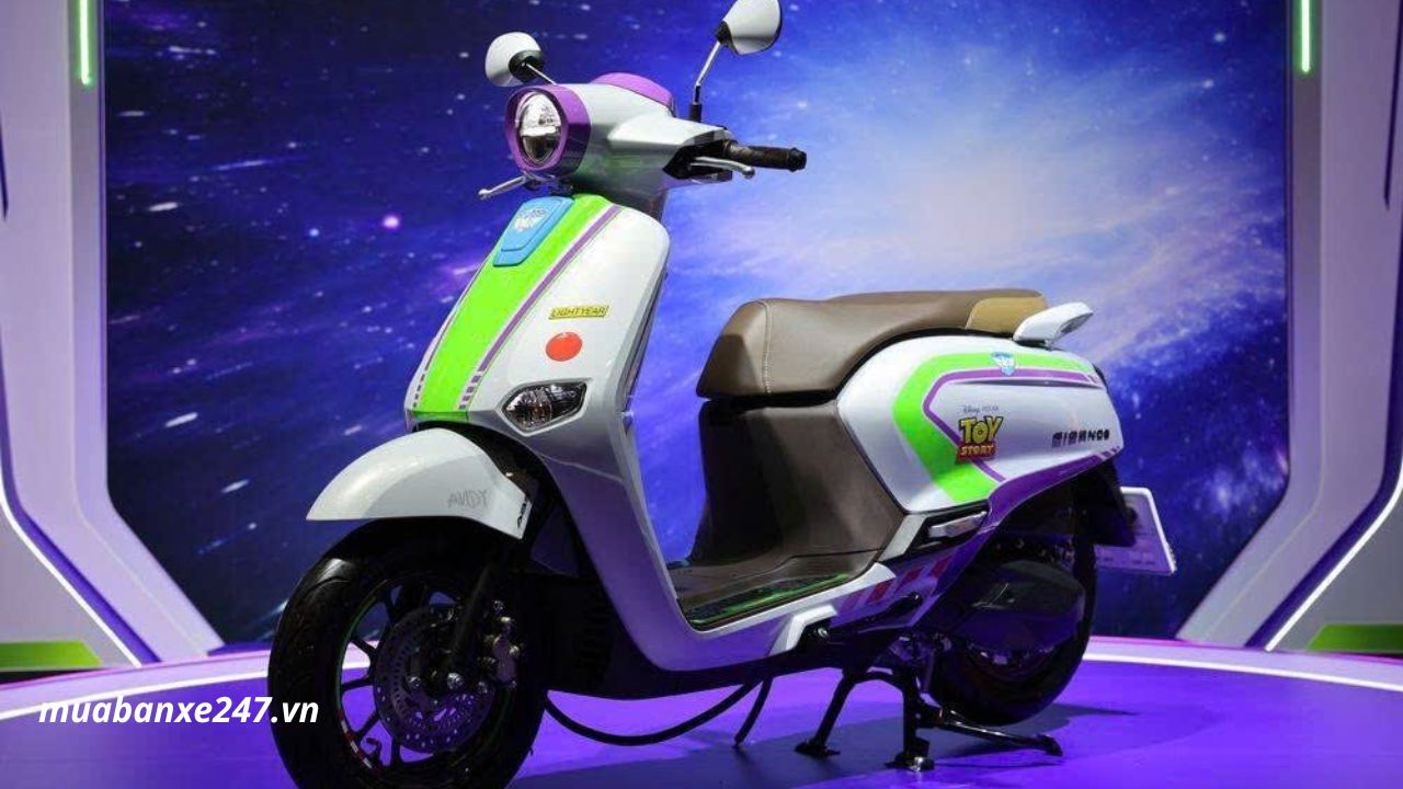 Giá Honda Giorno+ Buzz Lightyear khoảng 59 triệu đồng tại Thái Lan 3 Honda Giorno+ Buzz Lightyear Limited Edition