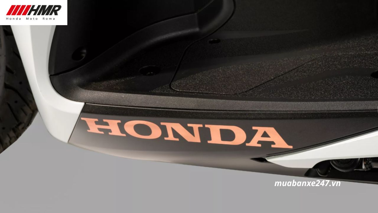 Honda SH350i Sporty Edition màu trắng - Scooter Ý 30 Honda SH350i Sporty Edition màu trắng - Scooter Ý