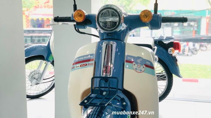 Honda Super Cub 50 Final Edition Custom, mẫu xe hơn 60 năm