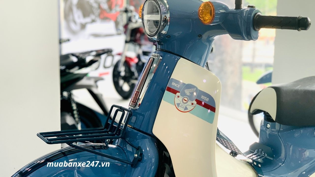 Honda Super Cub 50 Final Edition Custom, mẫu xe hơn 60 năm
