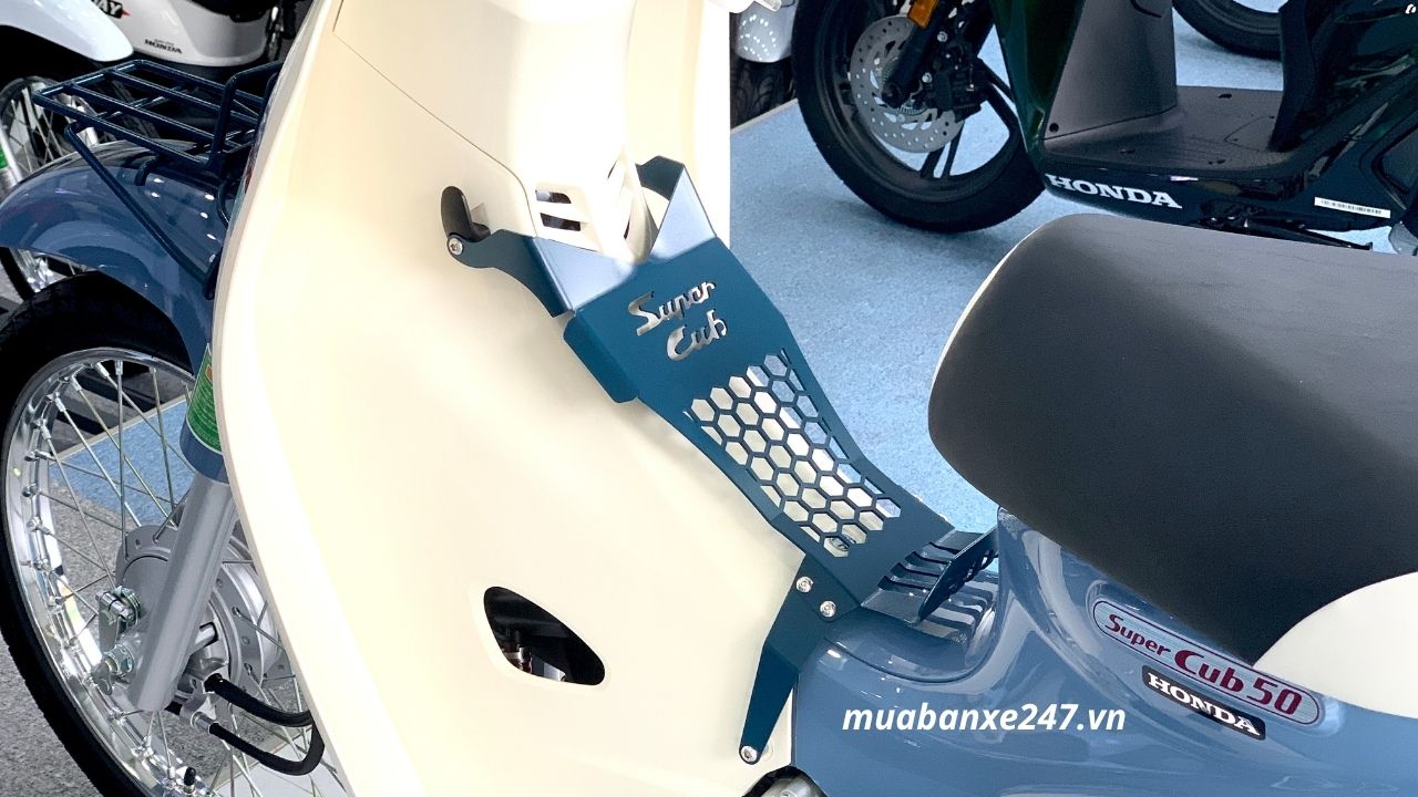 Honda Super Cub 50 Final Edition Custom, mẫu xe hơn 60 năm