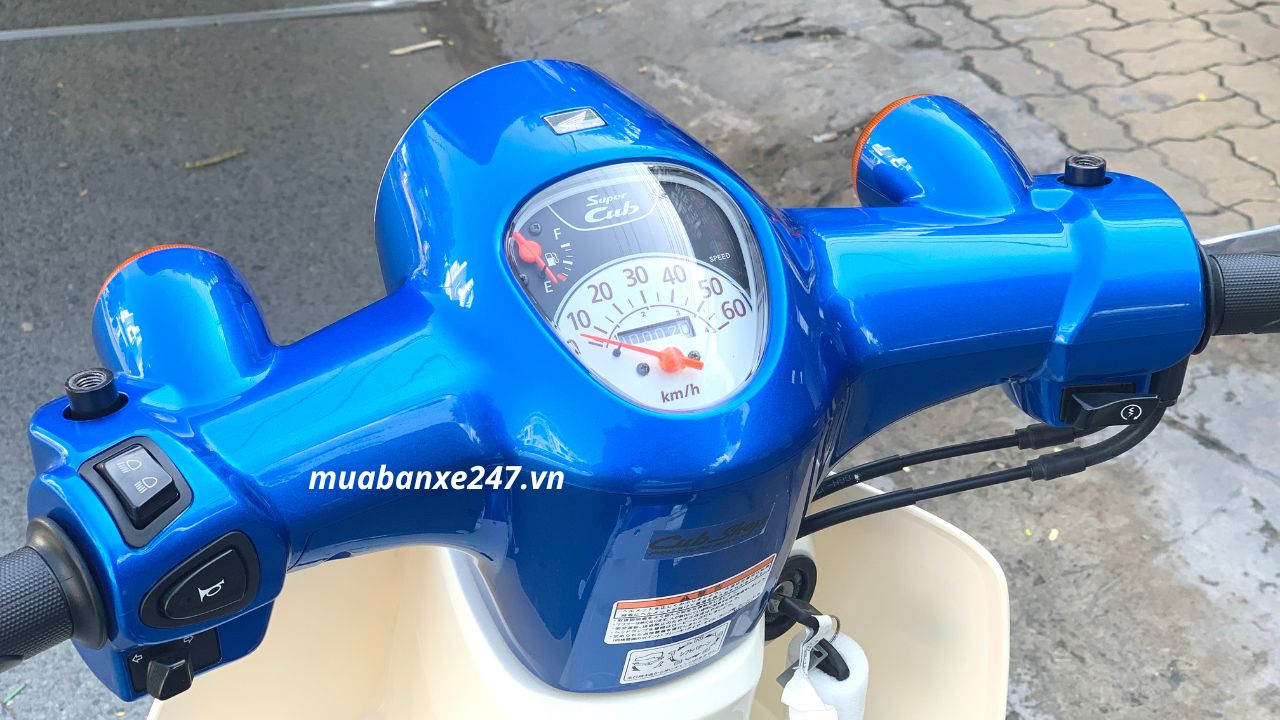 Honda Super Cub 50 xanh dương về với chủ mới: Cubshop chuẩn bị giao xe tận nhà 3 Honda Super Cub 50 xanh dương về với chủ mới: Cubshop chuẩn bị giao xe tận nhà