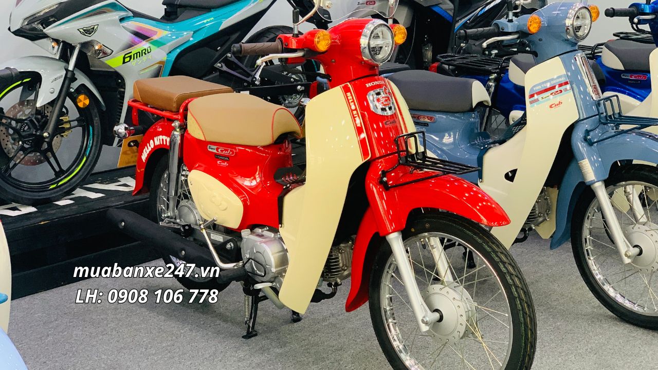 Honda Super Cub Hello Kitty Nhật Bản