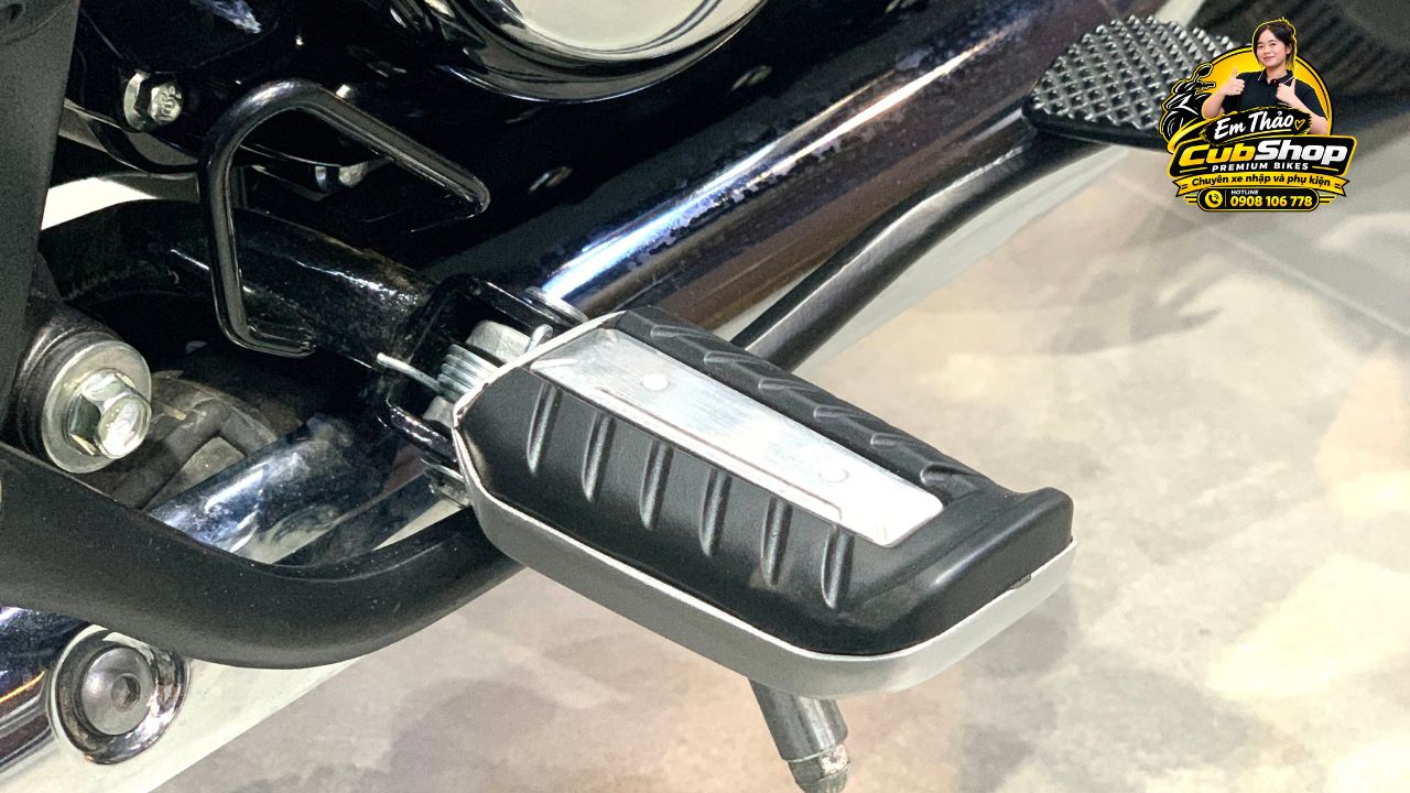 Honda CB350C Special Edition màu đỏ: 7 nâng cấp phụ kiện giúp xe đẹp hơn, tiện dụng hơn khi đi tour 9 Honda CB350C Special Edition màu đỏ
