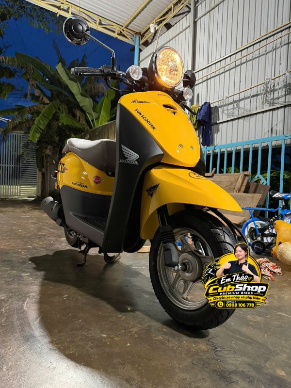 Honda Today 50cc màu vàng