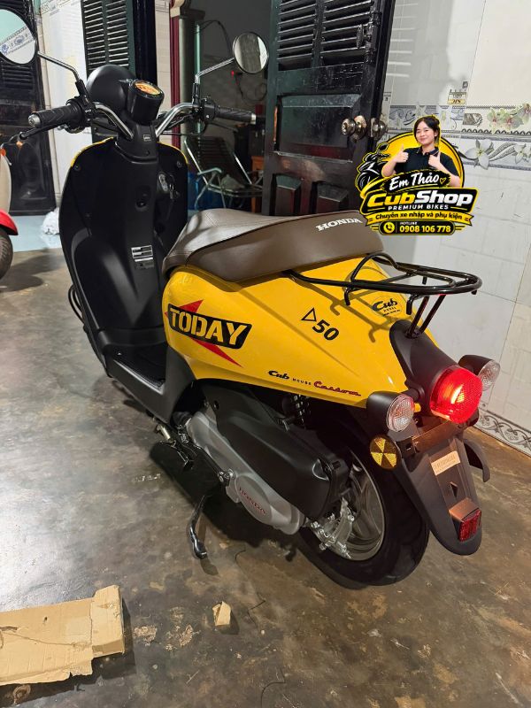 Honda Today 50cc màu vàng